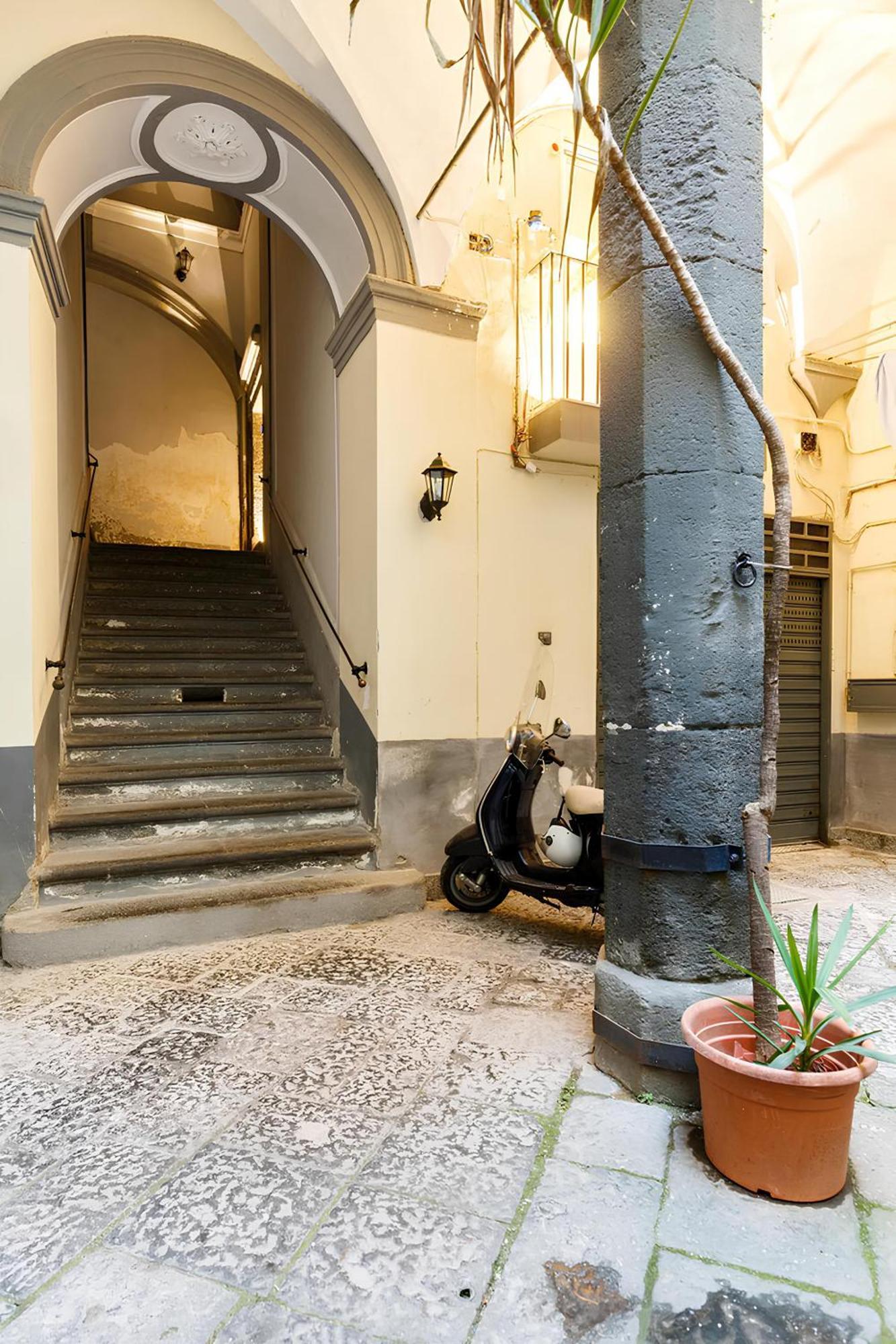 Jacuzzi - Centro Storico La Goccia Di S.gennaro Apartment Naples