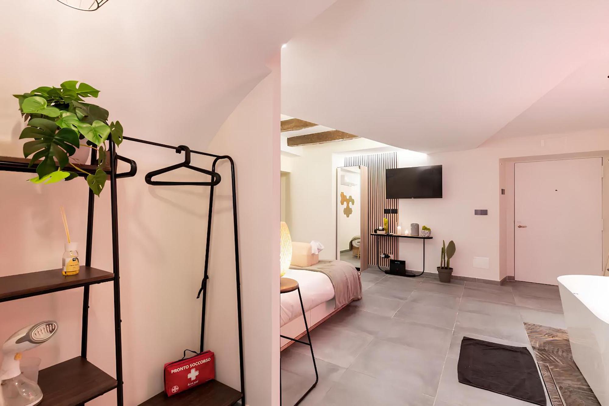 Apartment Jacuzzi - Centro Storico La Goccia Di S.gennaro